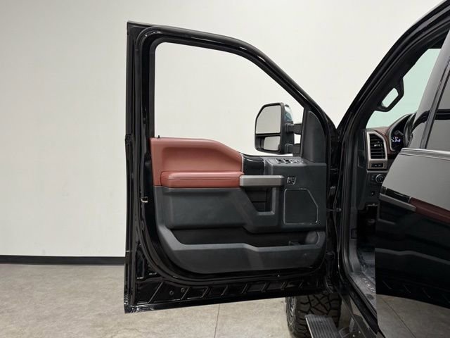Certified 2022 Ford F350 Platinum w/ Snow Plow Prep Package AWD/4WD image 14
