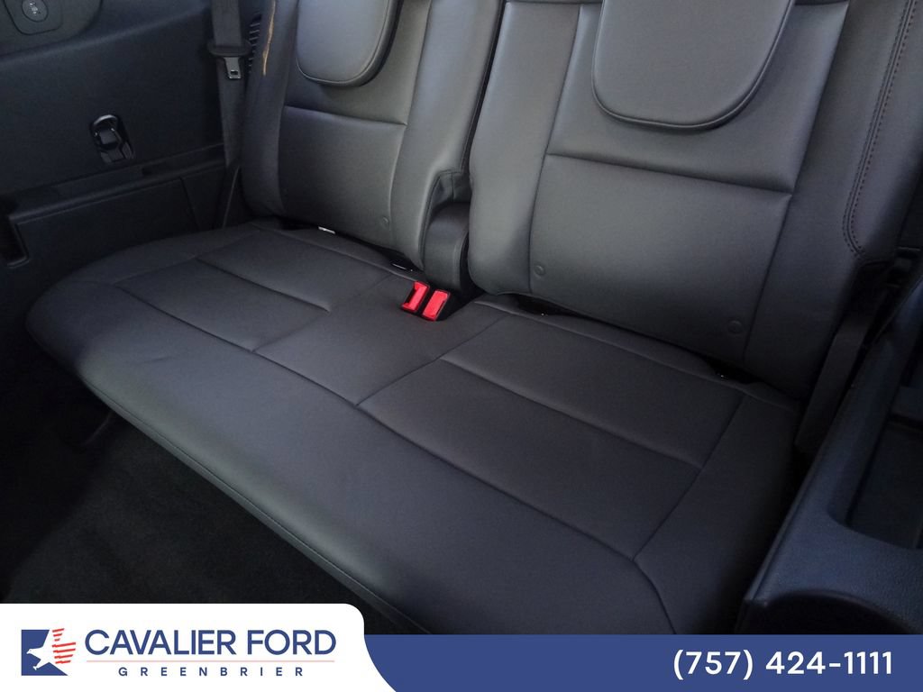 Certified 2026 Ford Explorer Active w/ Active Comfort Package AWD/4WD image 9