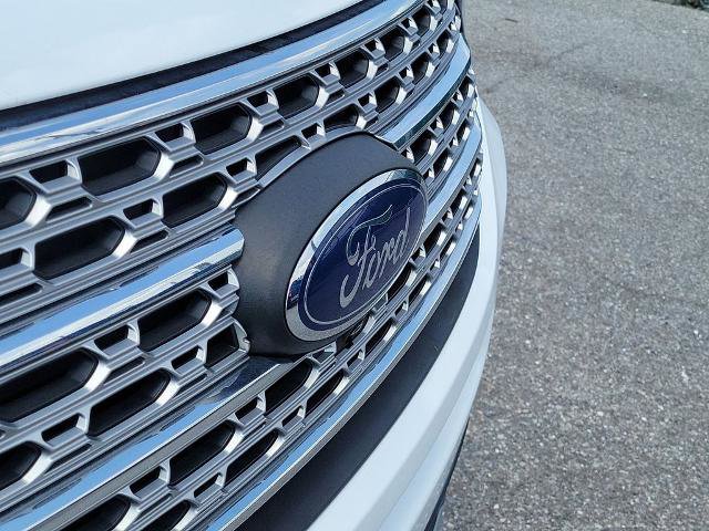 Certified 2021 Ford Explorer Limited w/ Equipment Group 301A AWD/4WD image 8