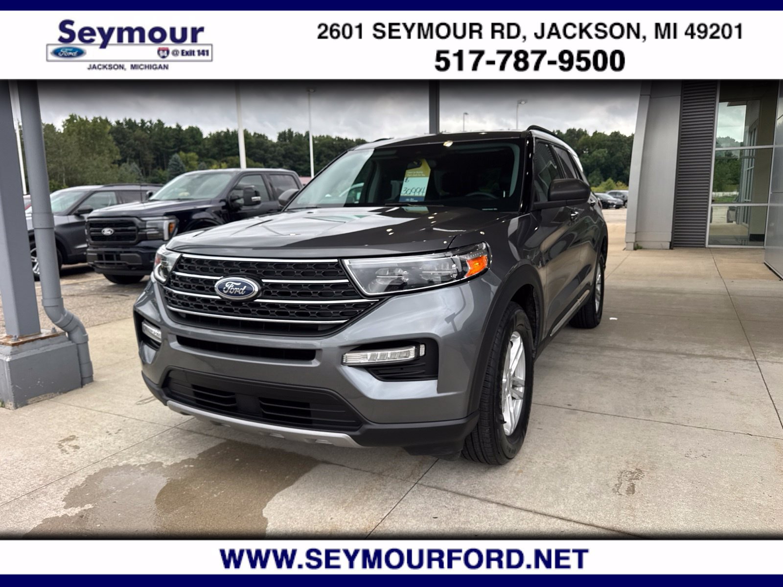 Certified 2023 Ford Explorer XLT w/ Equipment Group 202A AWD/4WD image 1