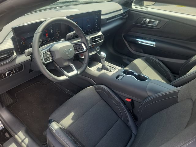 Certified 2026 Ford Mustang Convertible RWD image 12