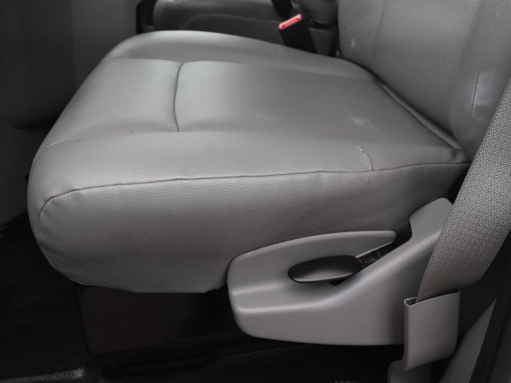 Certified 2024 Ford E-350 and Econoline 350 Super Duty w/ Power Windows & Locks Group RWD image 17