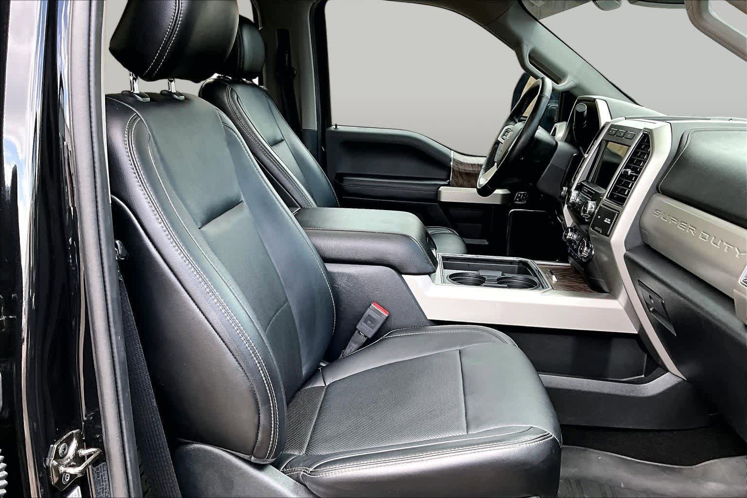 Certified 2019 Ford F450 Lariat w/ Lariat Ultimate Package AWD/4WD image 11