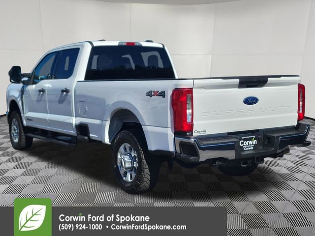 Certified 2023 Ford F350 XLT image 3