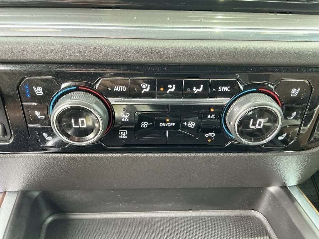 Used 2024 Chevrolet Silverado 3500 High Country w/ High Country Premium Package AWD/4WD image 17