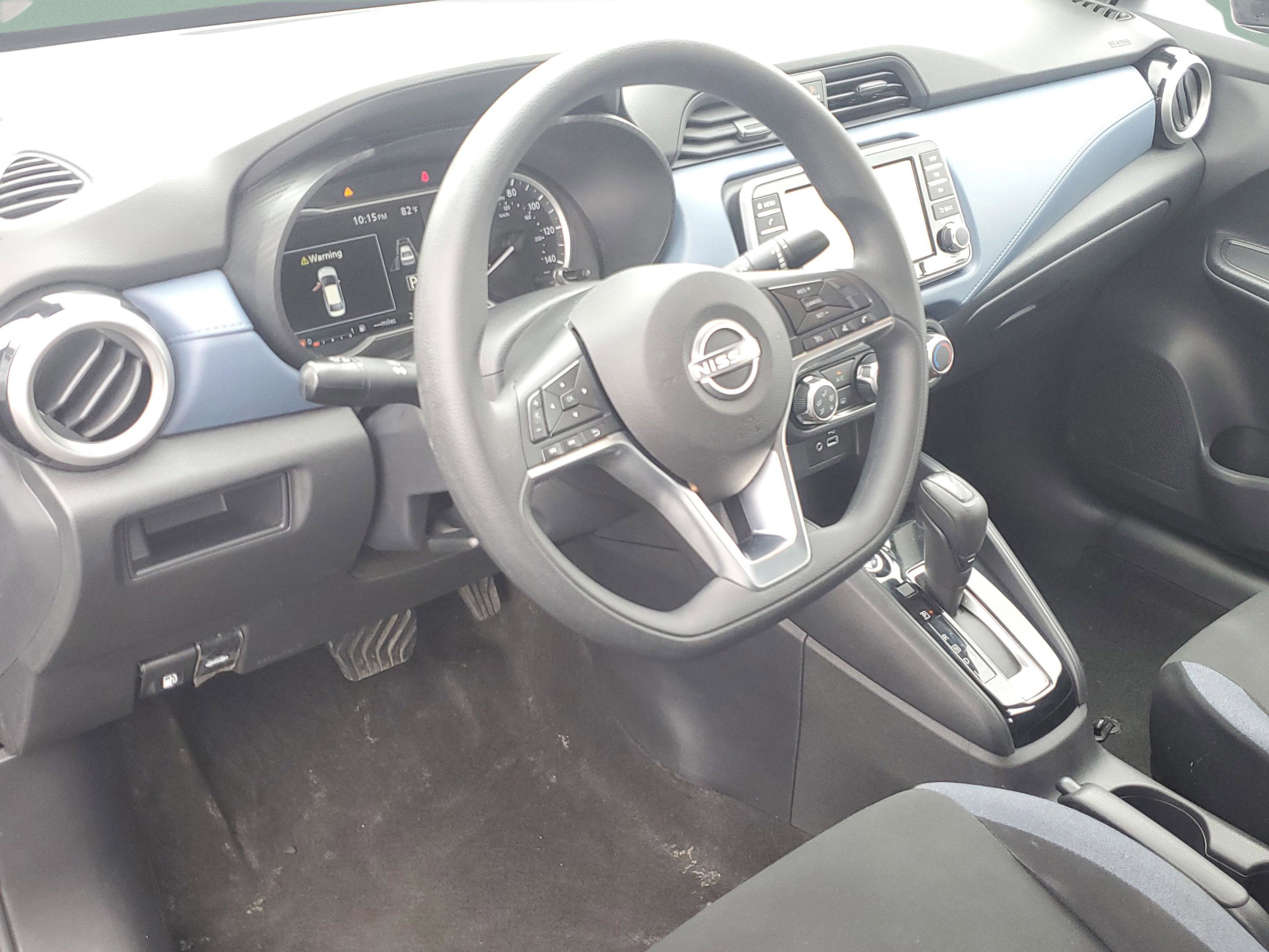 Used 2025 Nissan Versa SV FWD image 16