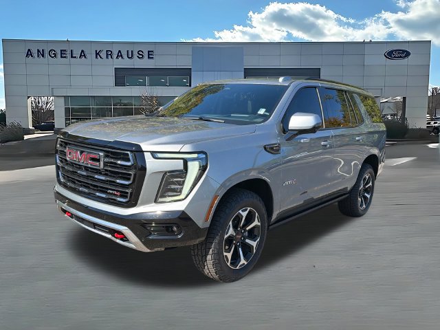 Used 2025 GMC Yukon AT4 w/ AT4 Premium Package AWD/4WD image 3