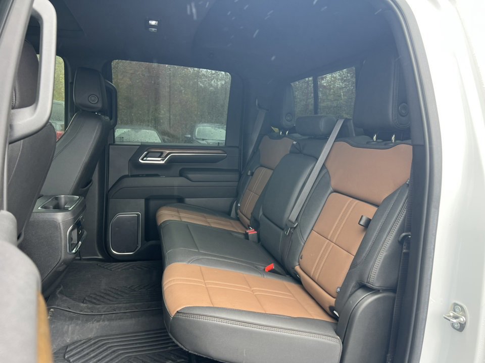 Used 2024 Chevrolet Silverado 3500 High Country w/ High Country Premium Package image 16