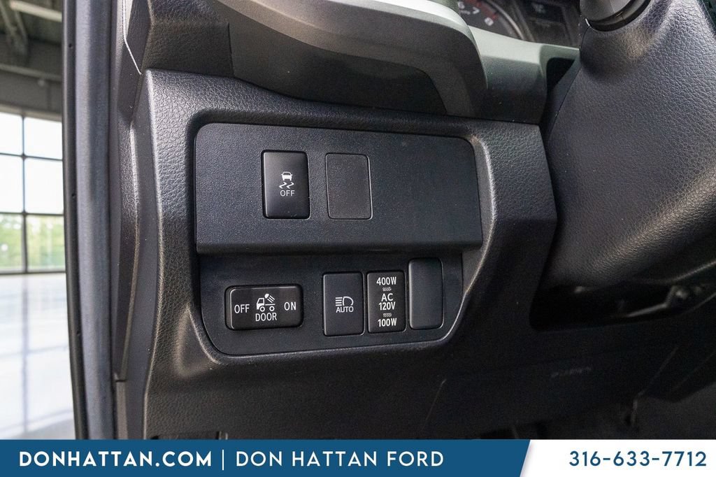 Used 2023 Toyota Tacoma TRD Sport w/ Technology Package AWD/4WD image 15