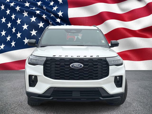 Certified 2025 Ford Explorer ST-Line w/ ST-Line Street Pack AWD/4WD image 4