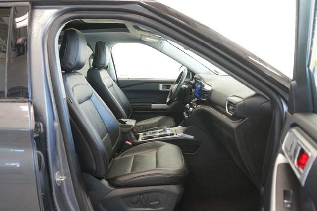 Certified 2021 Ford Explorer Limited w/ Equipment Group 301A image 33