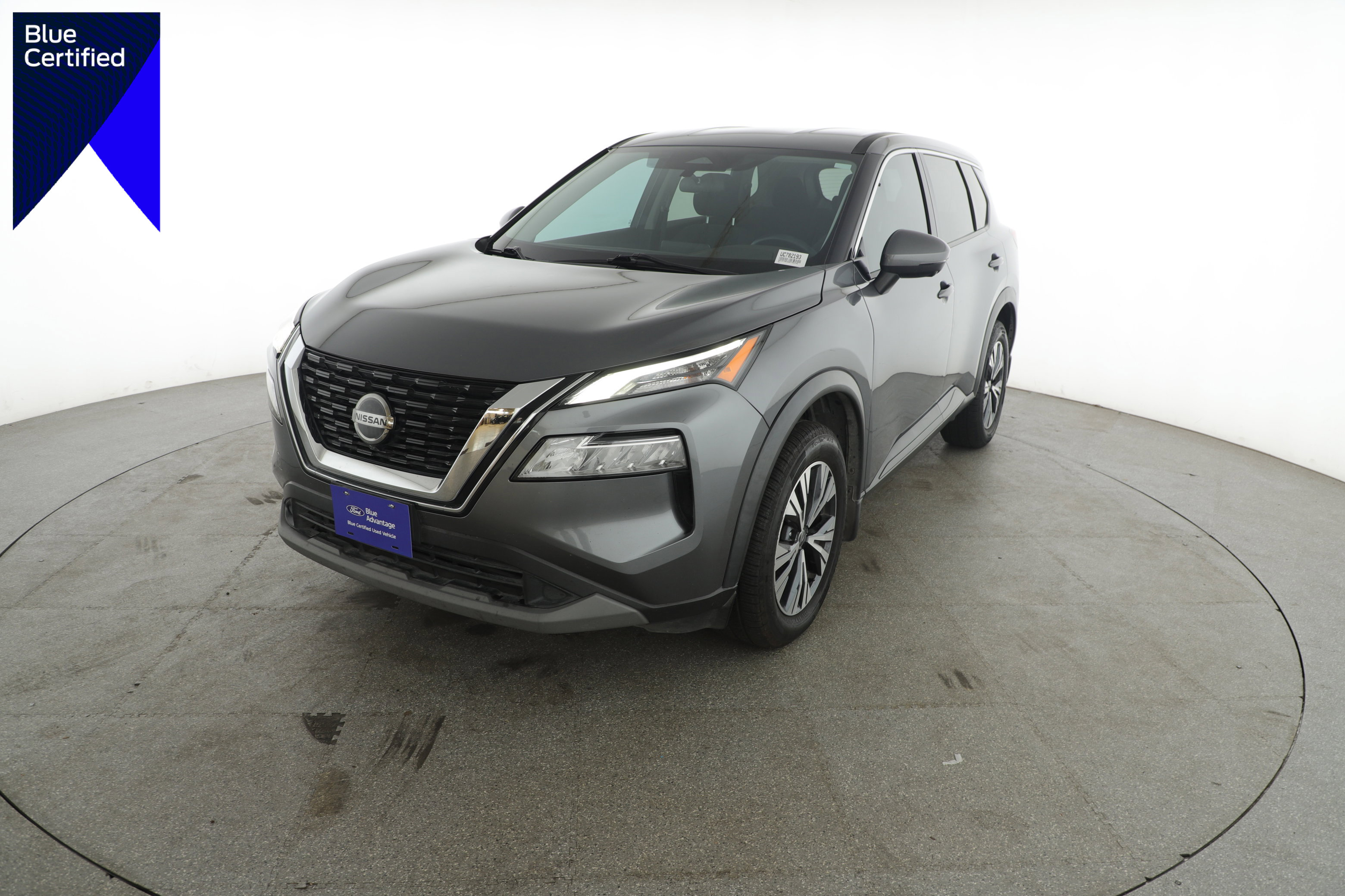 Used 2021 Nissan Rogue SV image 1