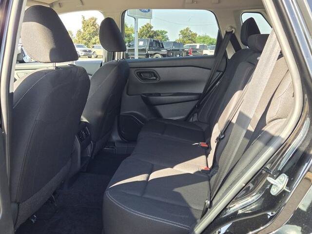 Used 2025 Nissan Rogue S FWD image 6
