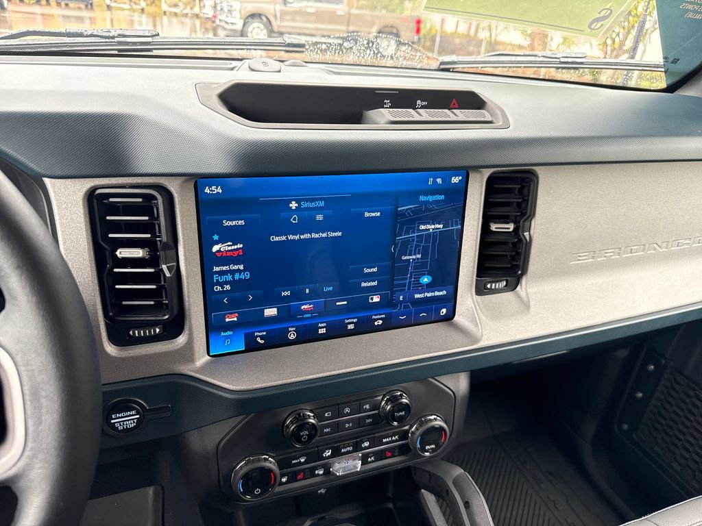 Certified 2024 Ford Bronco Outer Banks image 18