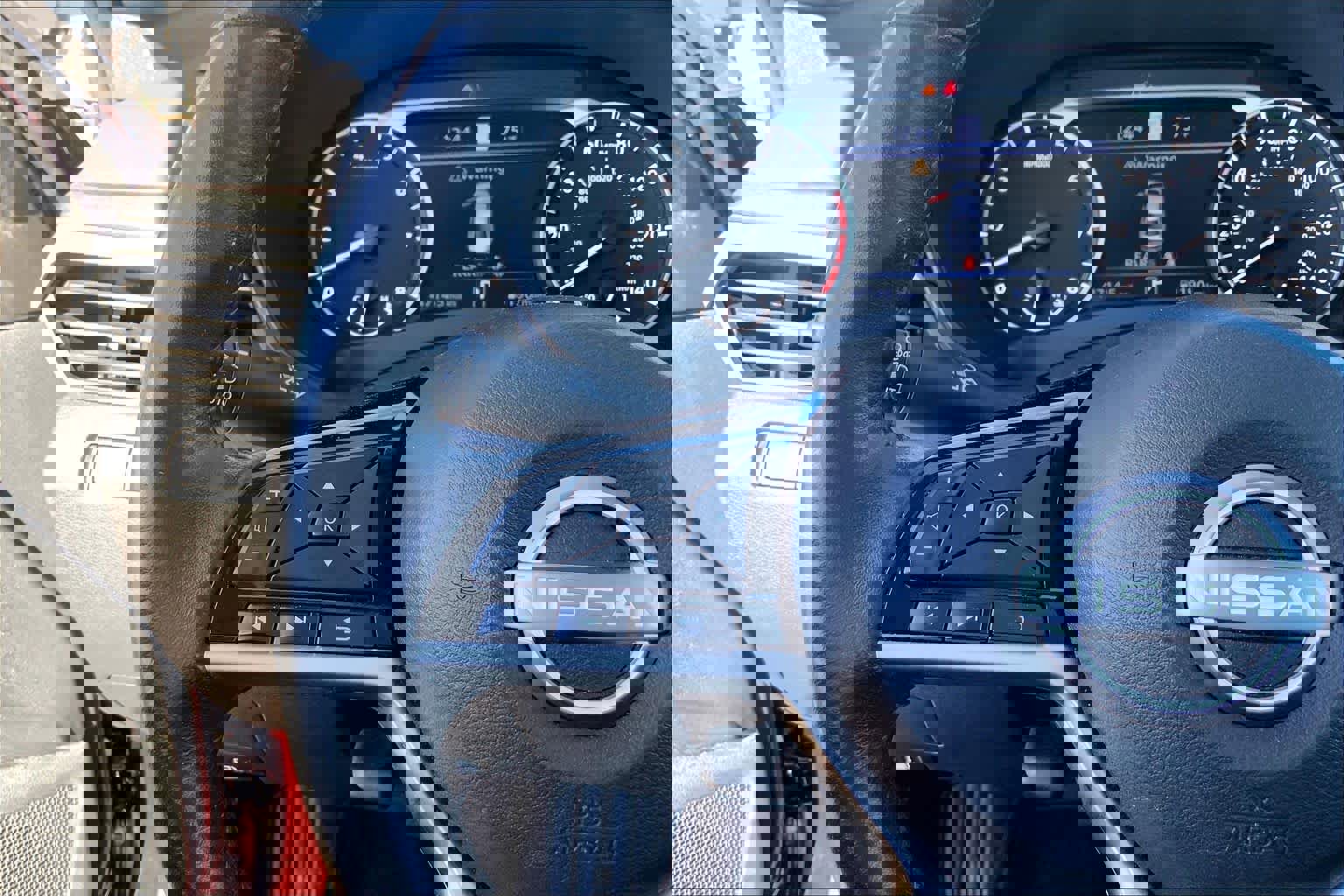 Used 2024 Nissan Altima 2.5 SV w/ SV Premium Package image 23