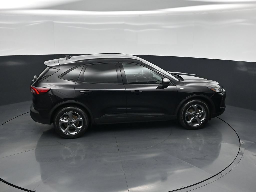 Certified 2025 Ford Escape ST-Line FWD image 37