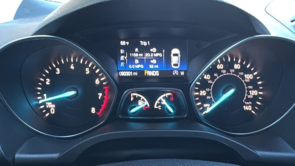 Certified 2017 Ford Escape SE w/ SE Sport Appearance Package image 14