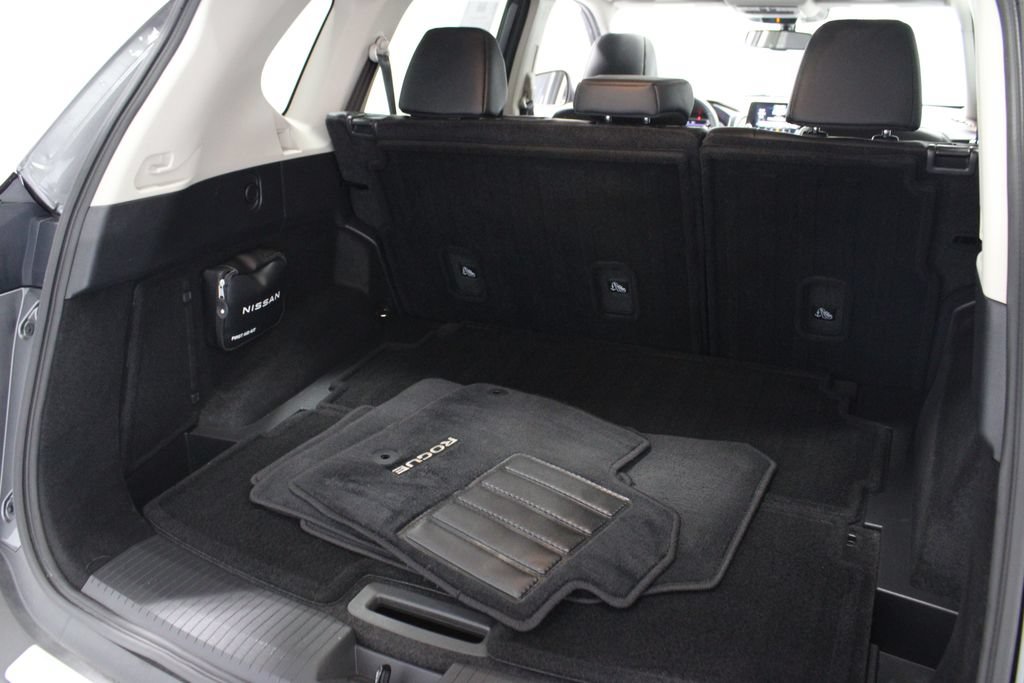Used 2023 Nissan Rogue SL AWD/4WD image 15