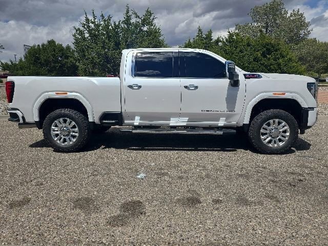 Used 2024 GMC Sierra 2500 Denali w/ Denali Reserve Package AWD/4WD image 9