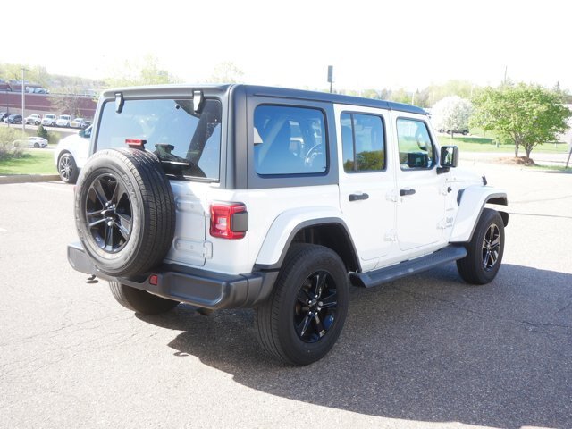 Used 2020 Jeep Wrangler Unlimited Sahara AWD/4WD image 5
