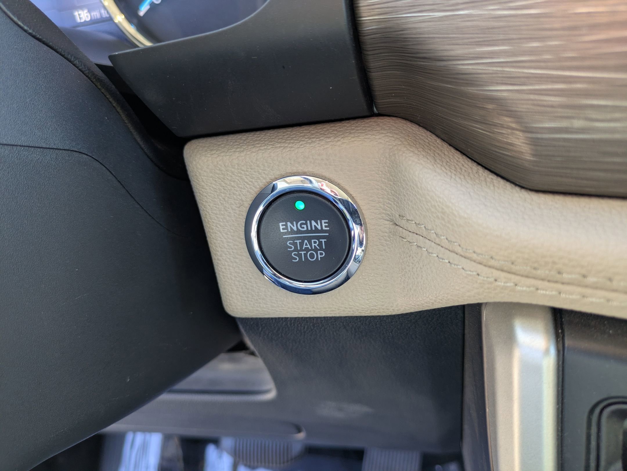 Certified 2024 Ford Expedition Limited image 24