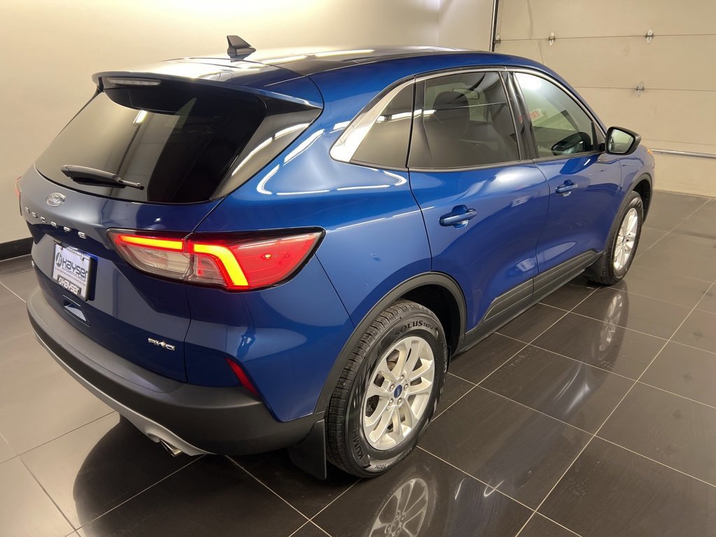 Certified 2022 Ford Escape SE w/ Cold Weather Package image 4