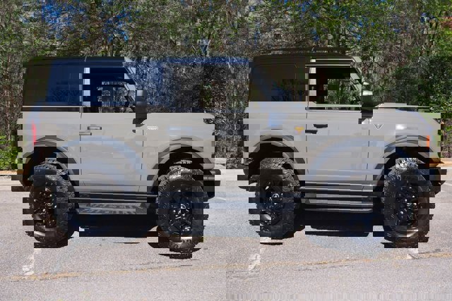 Certified 2025 Ford Bronco Badlands image 6