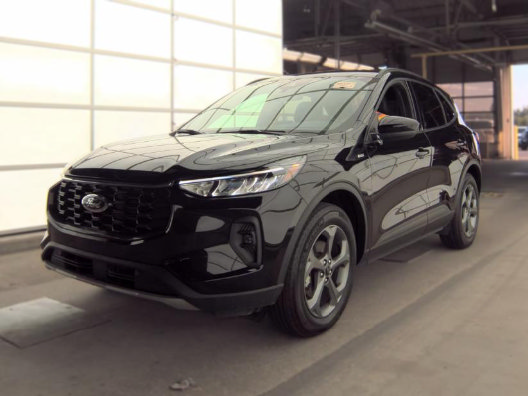 Certified 2025 Ford Escape ST-Line Select AWD/4WD image 2