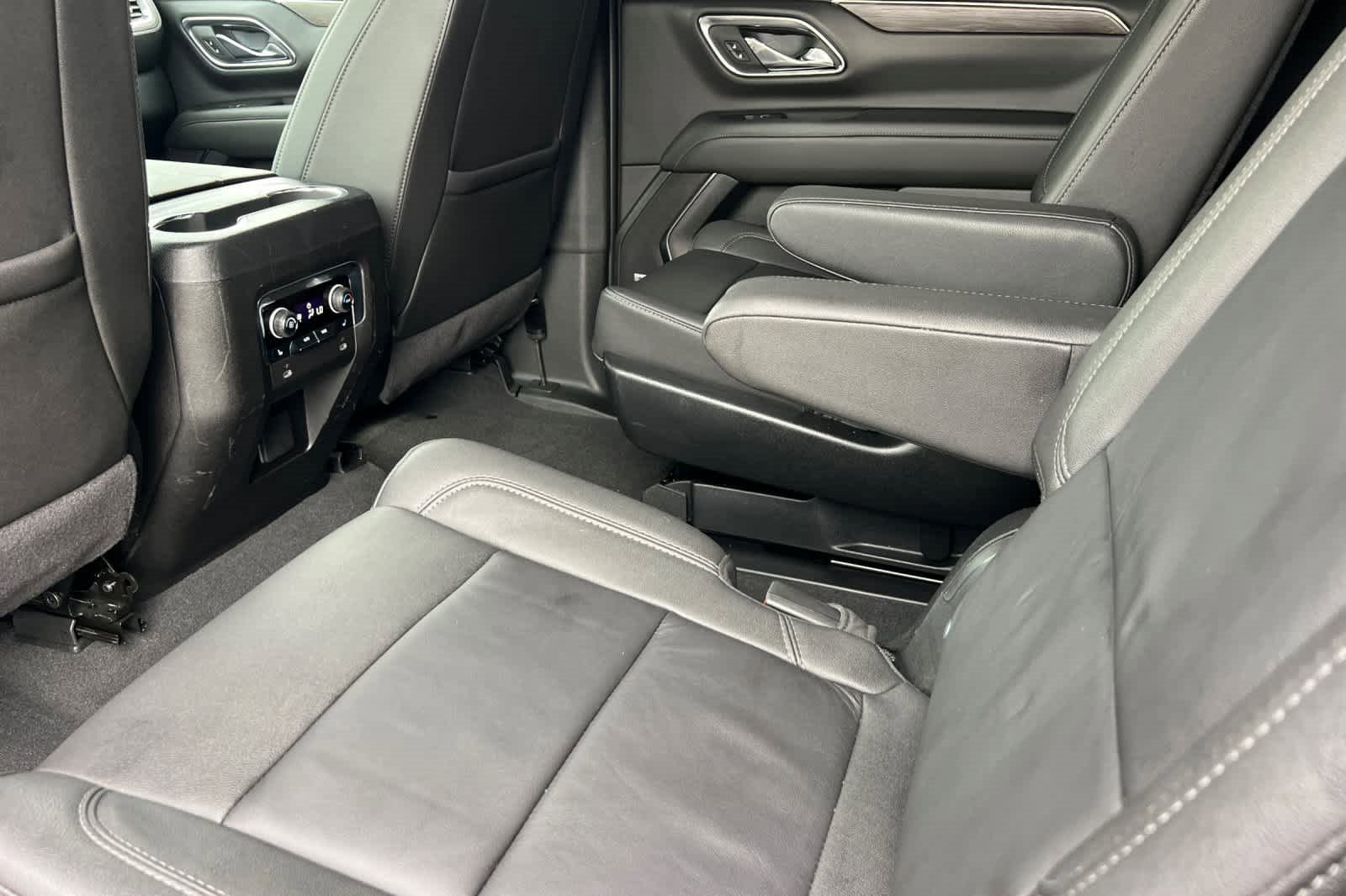 Used 2024 Chevrolet Tahoe Z71 w/ Luxury Package image 10