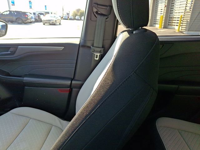 Certified 2023 Ford Escape Active AWD/4WD image 22