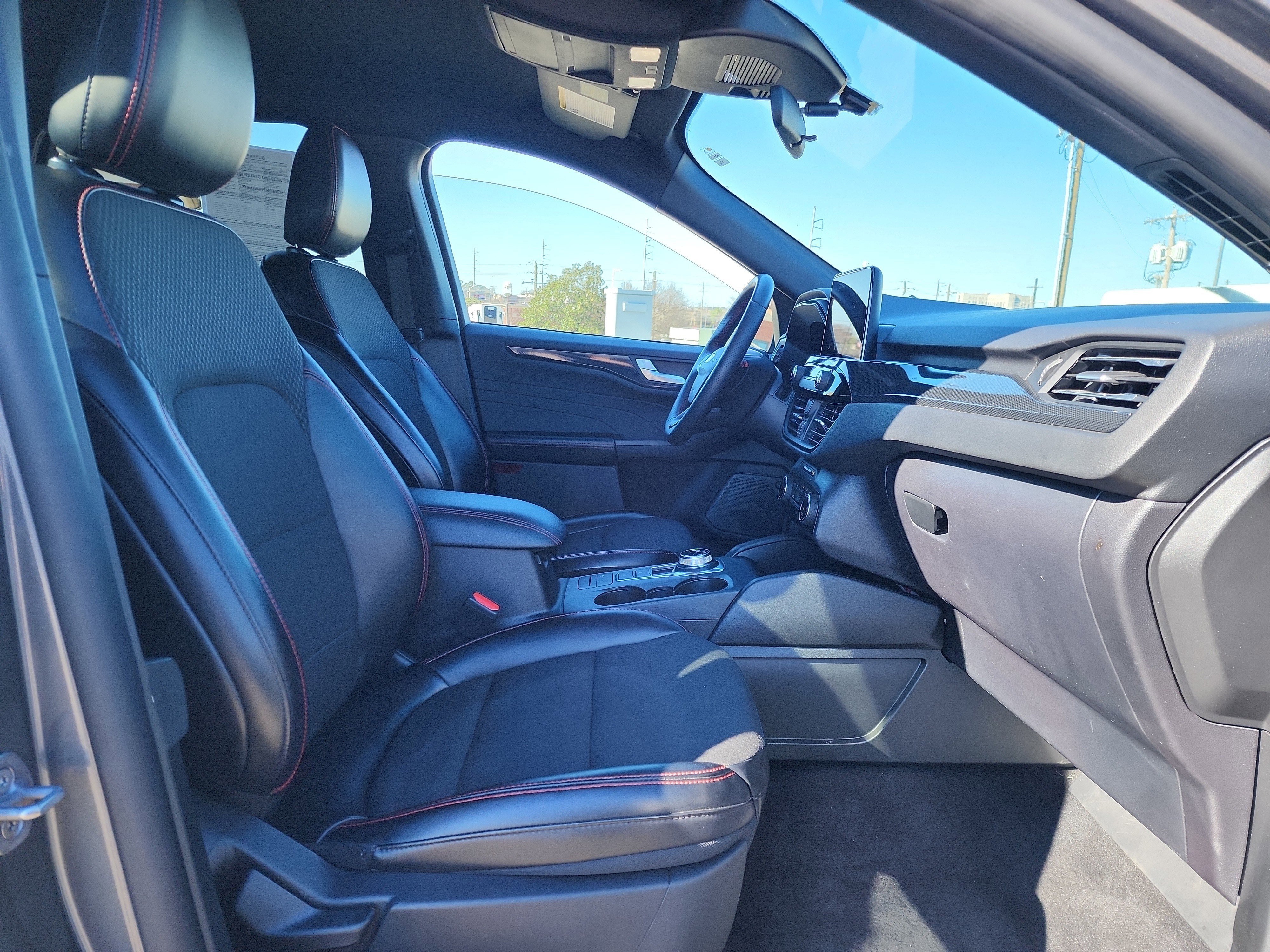 Certified 2024 Ford Escape ST-Line image 15