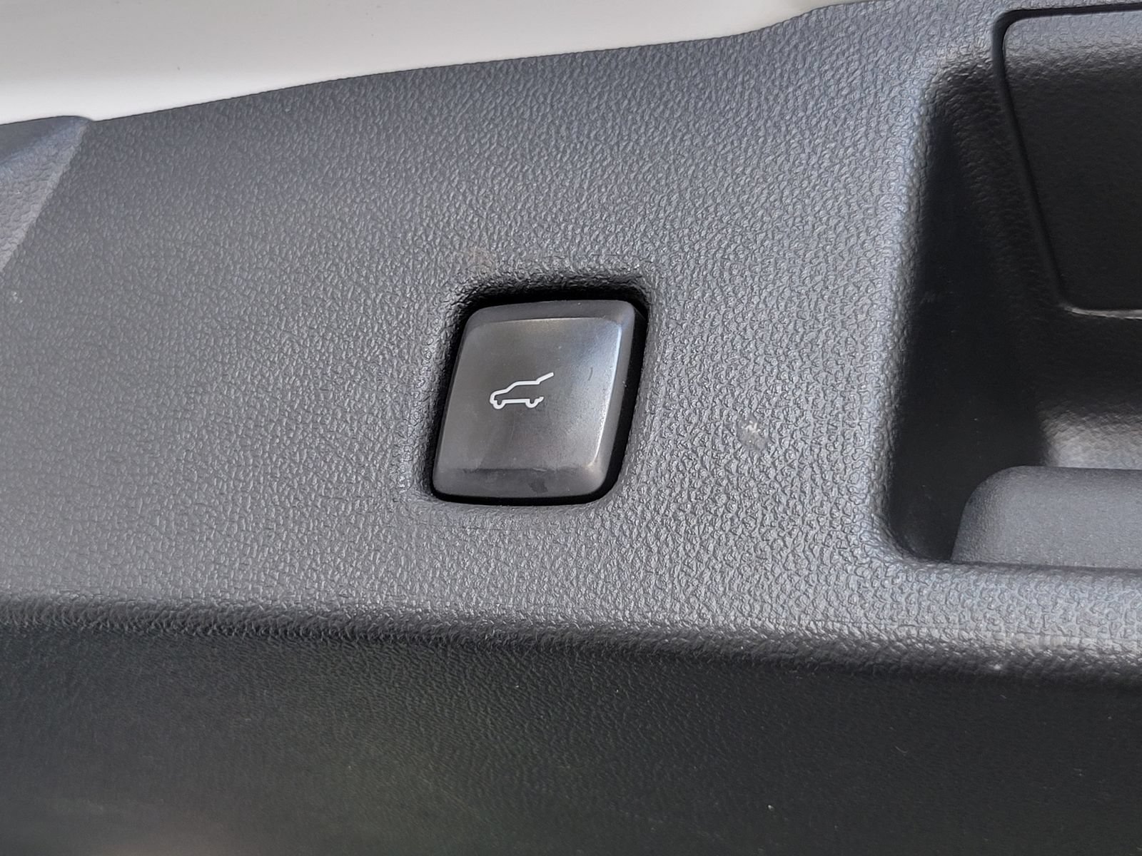 Certified 2021 Ford Escape SEL w/ Technology Package AWD/4WD image 31