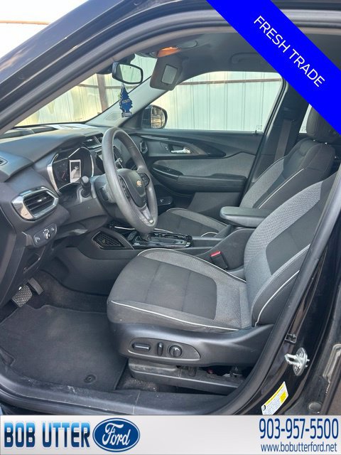 Used 2021 Chevrolet TrailBlazer LT w/ Convenience Package FWD image 5