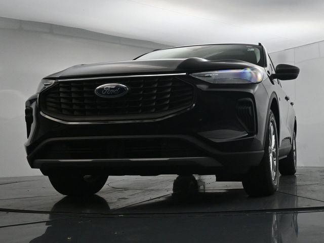 Certified 2023 Ford Escape Active AWD/4WD image 36