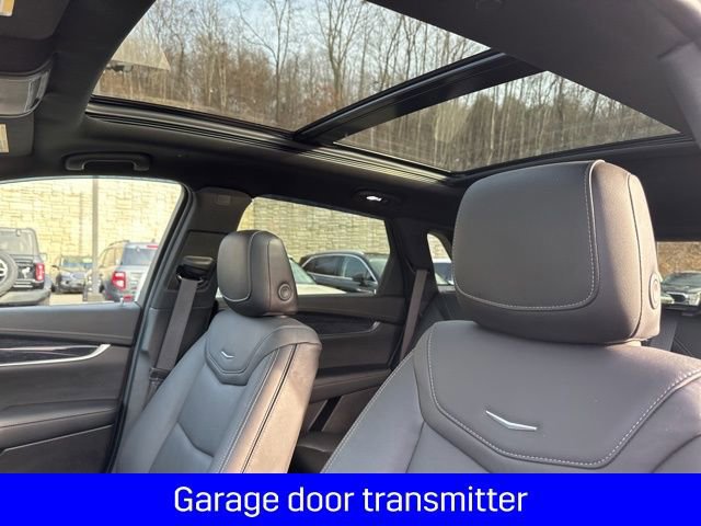 Used 2022 Cadillac XT5 Premium Luxury image 32