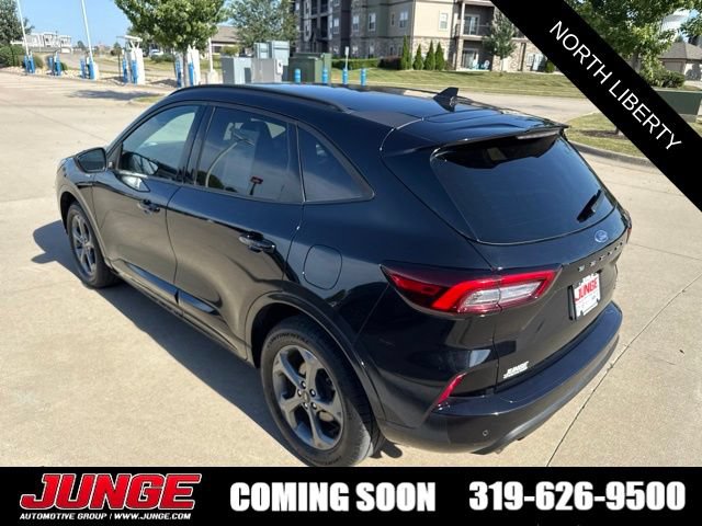 Certified 2023 Ford Escape ST-Line w/ Tech Pack #1 AWD/4WD image 13