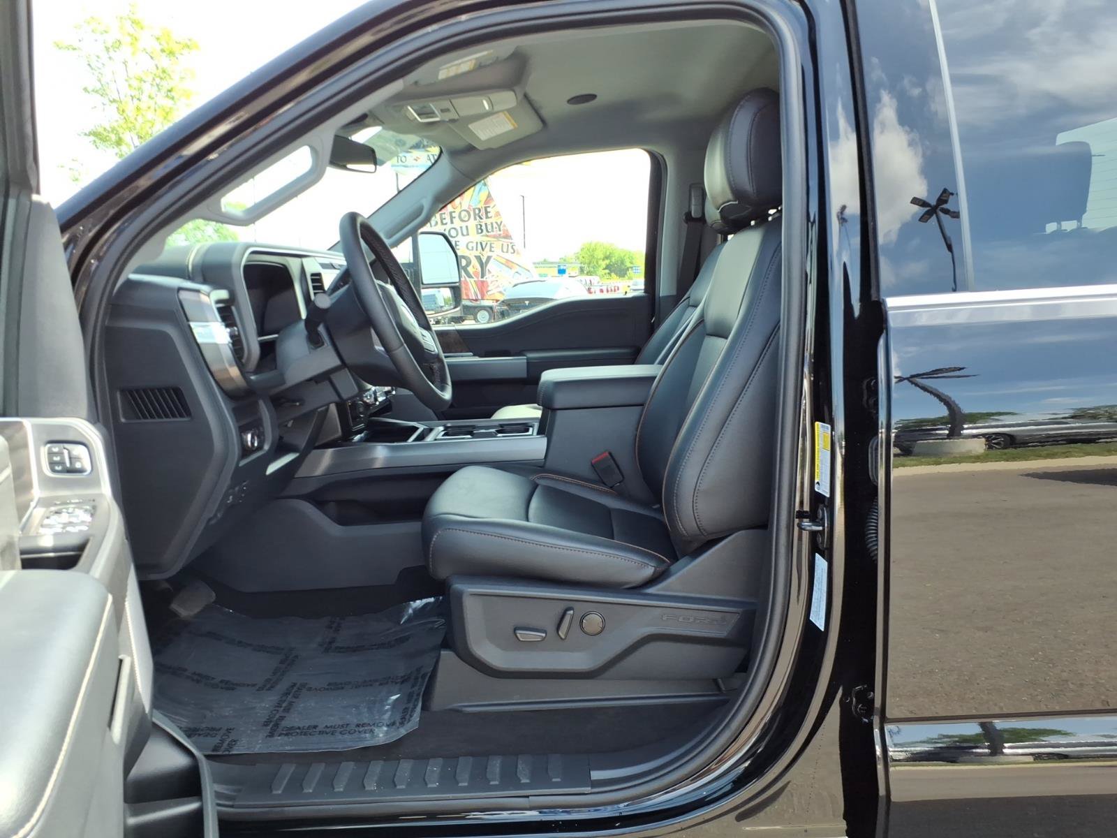 Certified 2026 Ford F250 Lariat w/ Lariat Ultimate Package AWD/4WD image 12