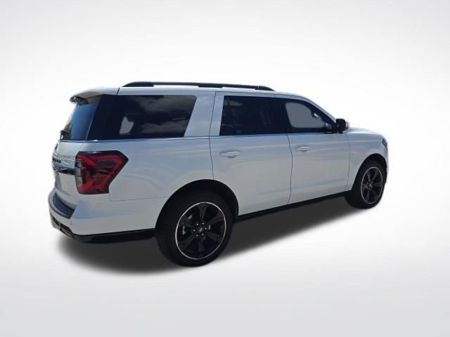 Certified 2023 Ford Expedition Limited RWD image 3