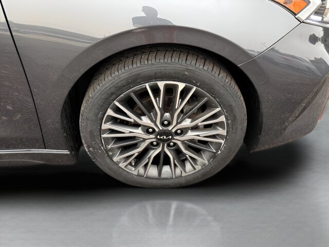 Used 2023 Kia Forte GT-Line FWD image 25