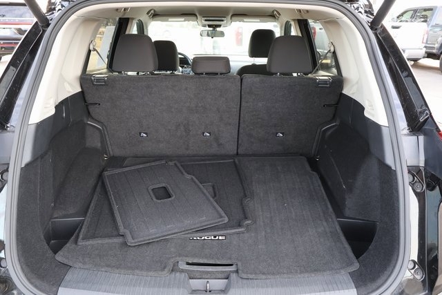 Used 2024 Nissan Rogue SV image 21