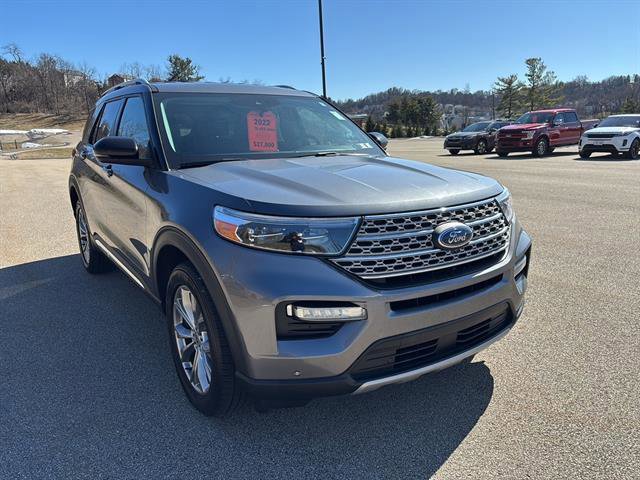 Certified 2022 Ford Explorer Limited w/ Equipment Group 301A image 7