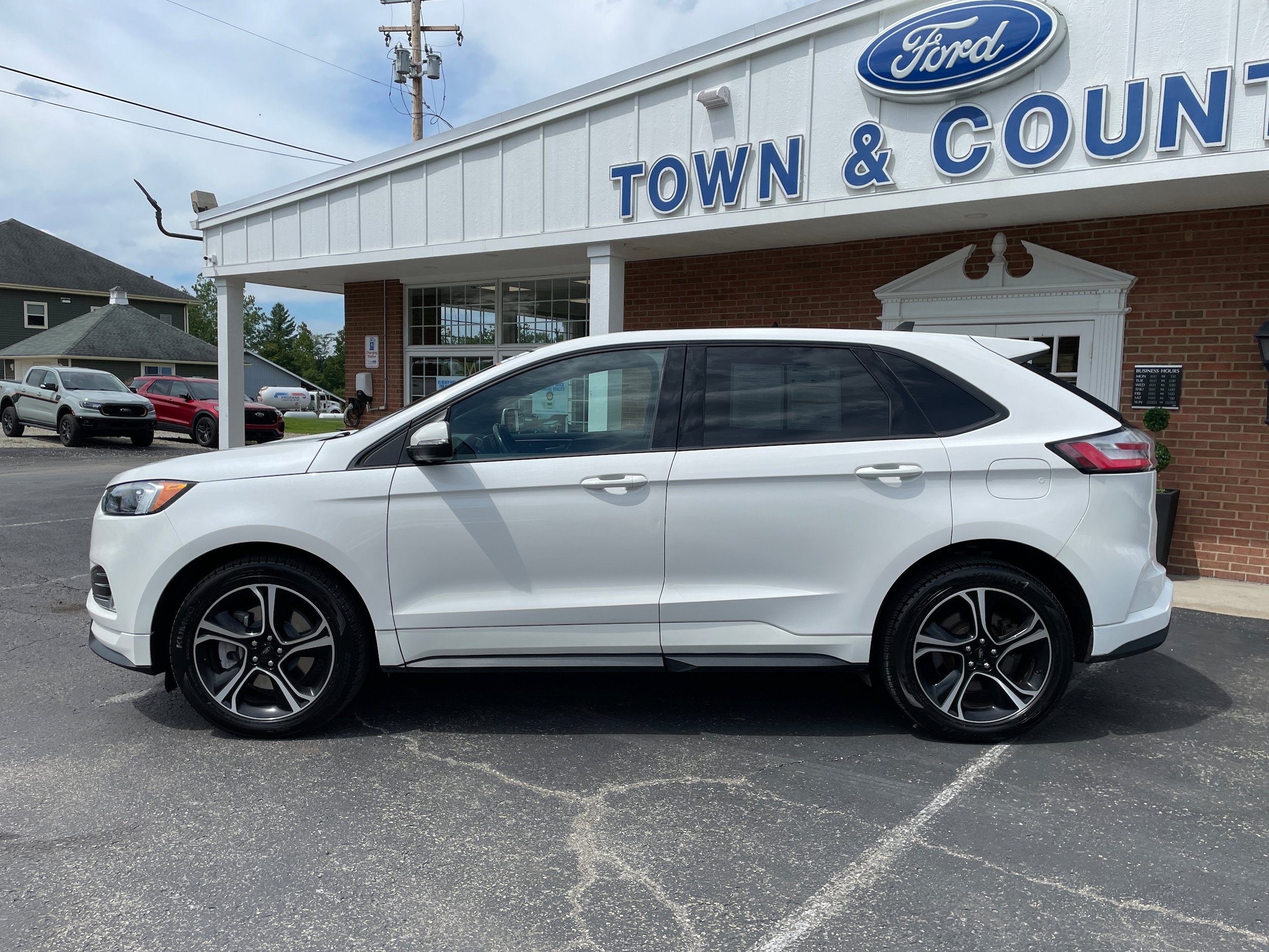 Certified 2023 Ford Edge ST AWD/4WD image 8