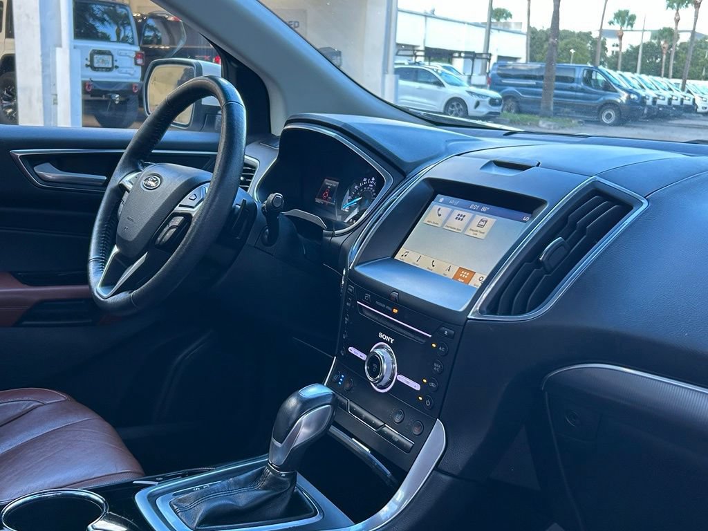 Certified 2018 Ford Edge Titanium w/ Equipment Group 302A AWD/4WD image 28