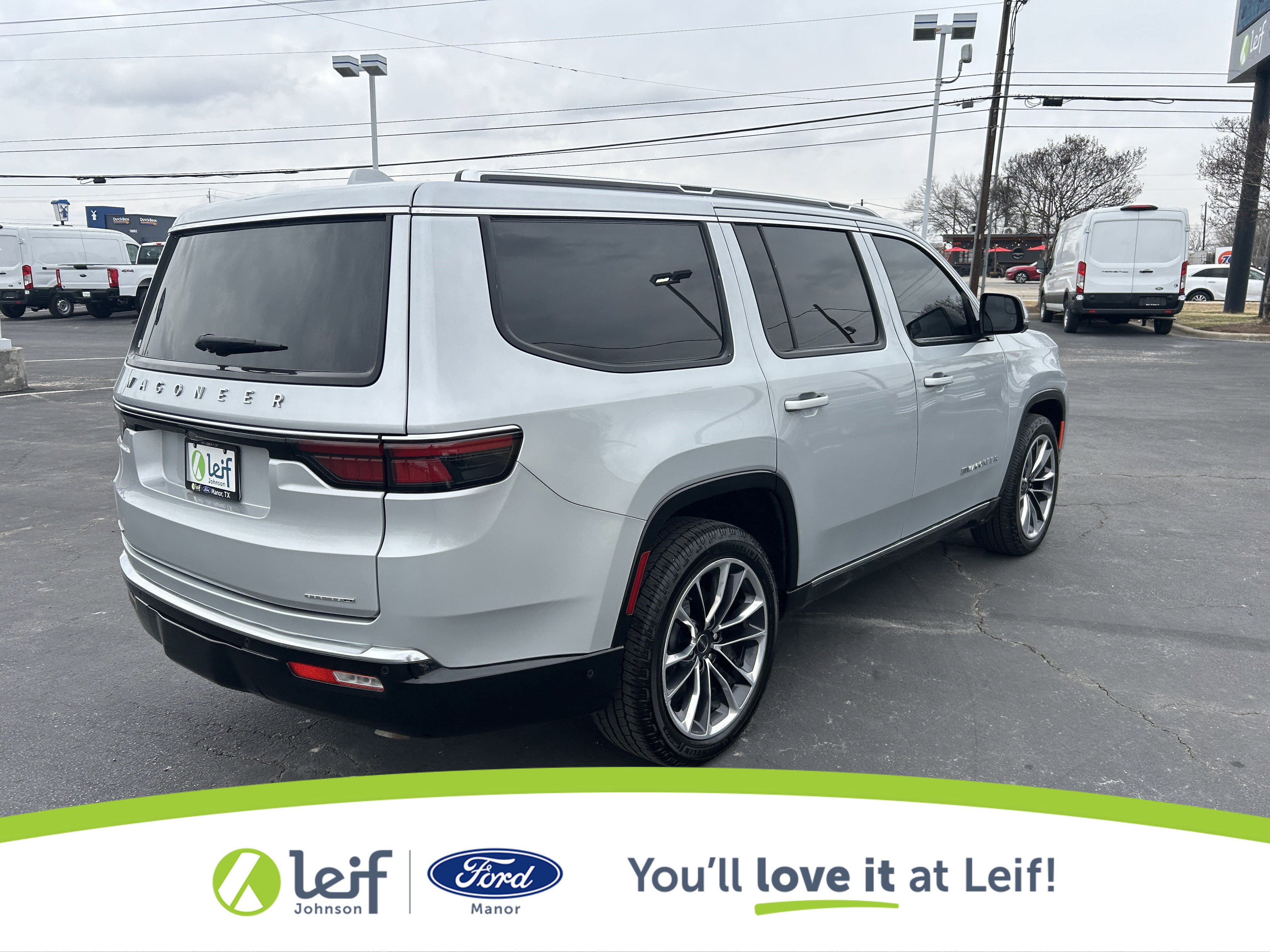 Used 2022 Jeep Wagoneer Series III w/ Premium Group I image 3