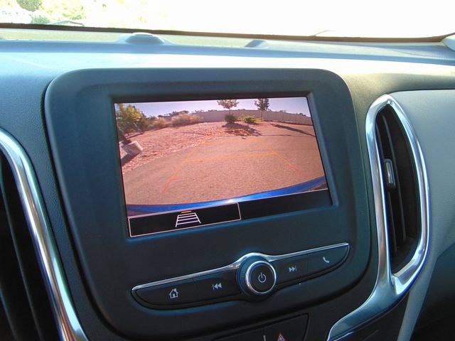 Used 2022 Chevrolet Equinox LS w/ LS Convenience Package AWD/4WD image 13
