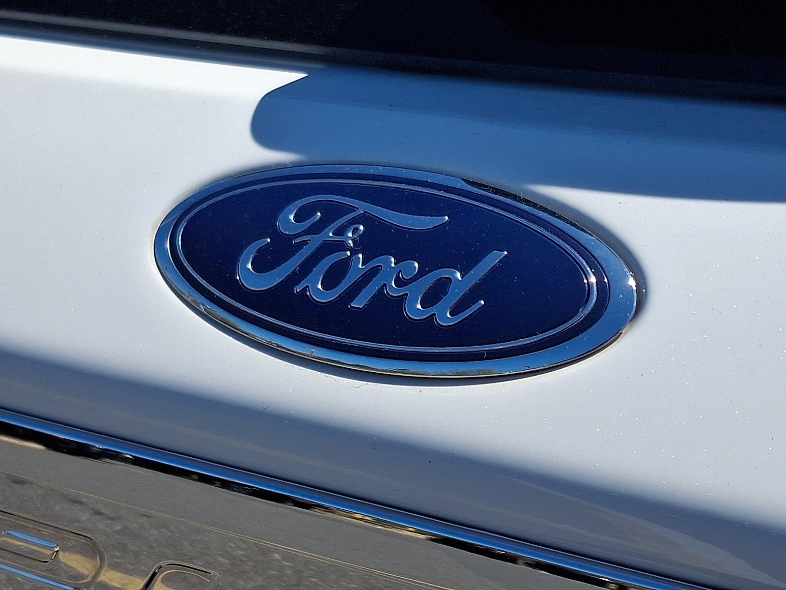 Certified 2023 Ford Explorer XLT w/ Equipment Group 202A AWD/4WD image 31