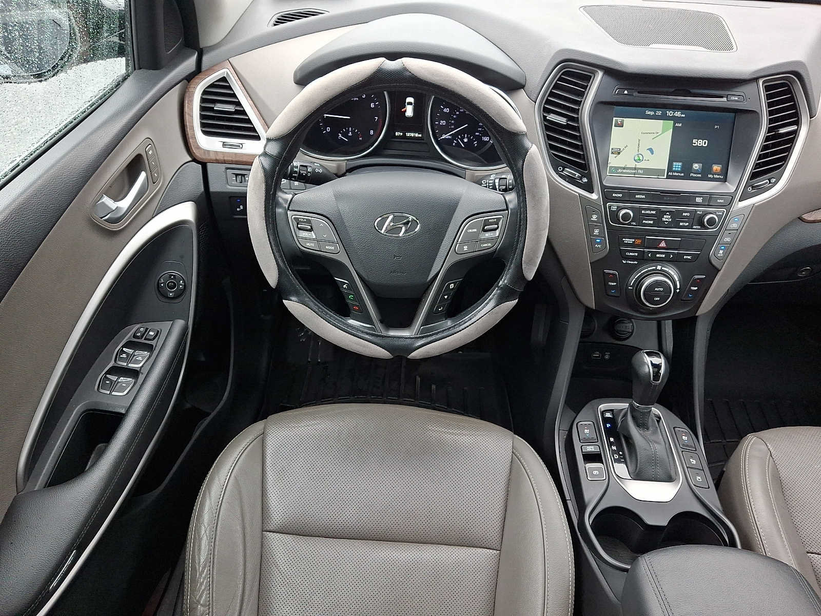 Used 2017 Hyundai Santa Fe Limited AWD/4WD image 16