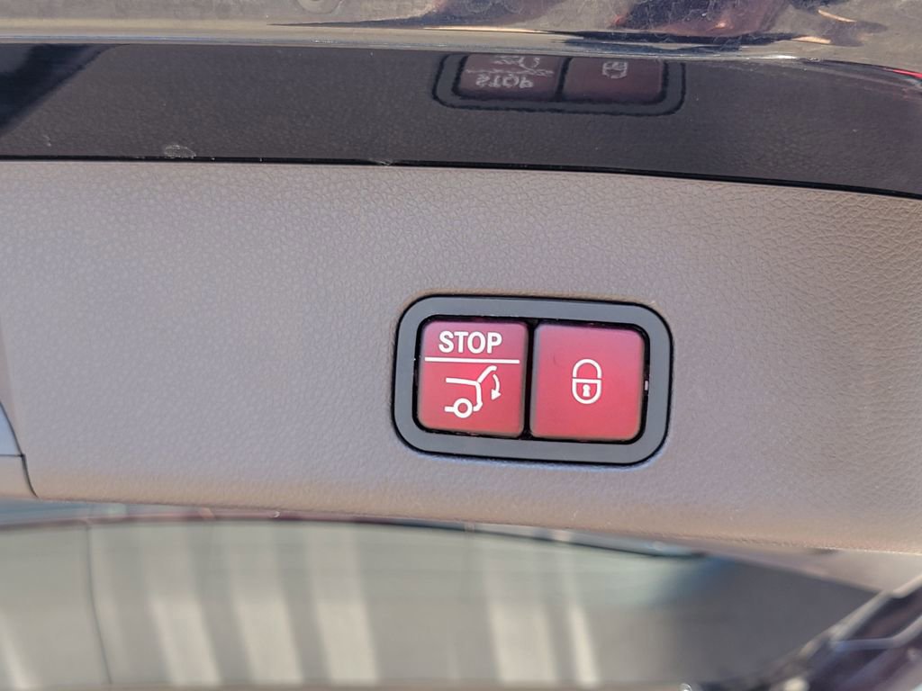 Used 2018 Mercedes-Benz GLS 450 4MATIC image 14