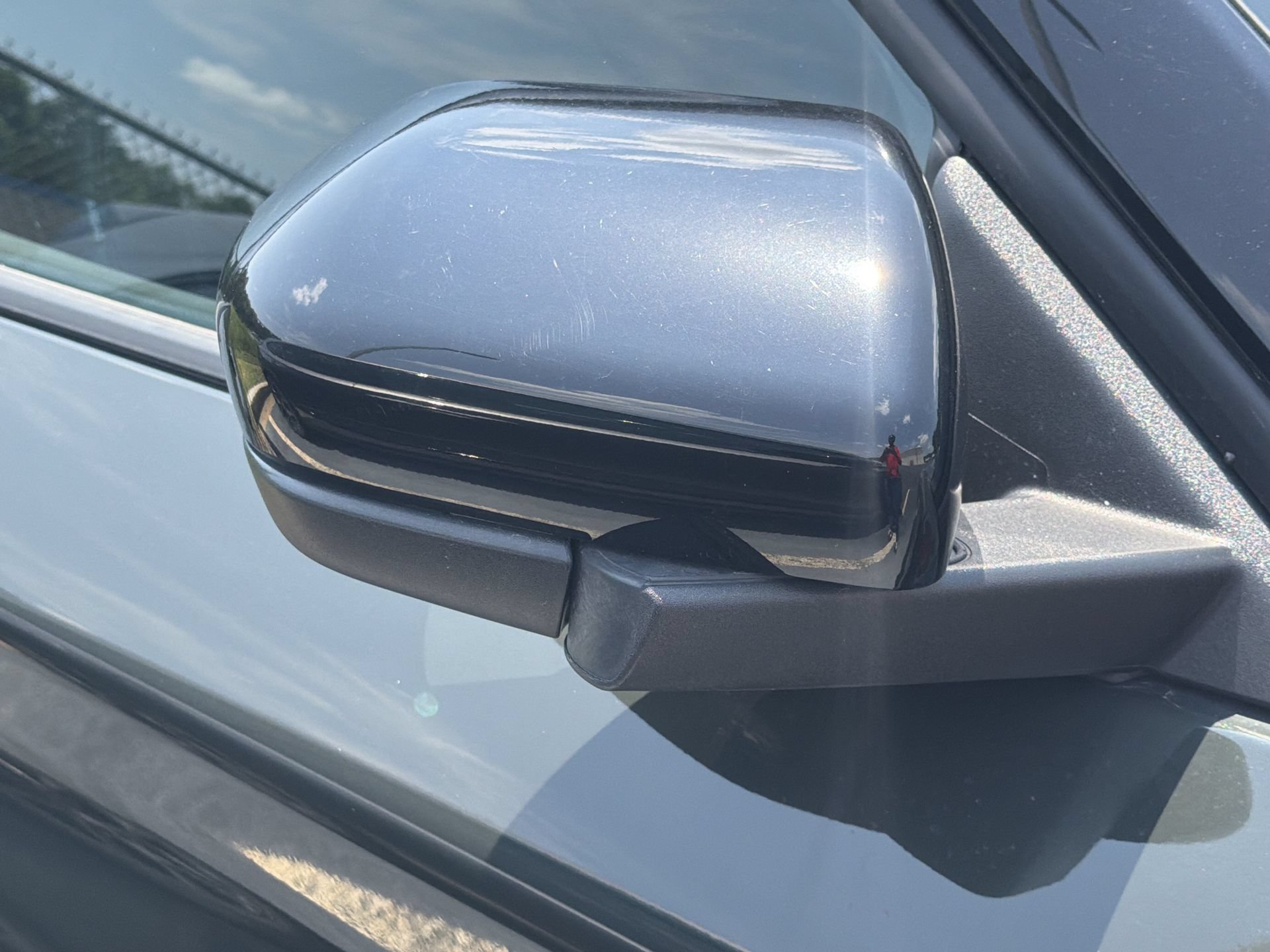 Certified 2024 Ford Explorer XLT w/ Equipment Group 202A AWD/4WD image 5