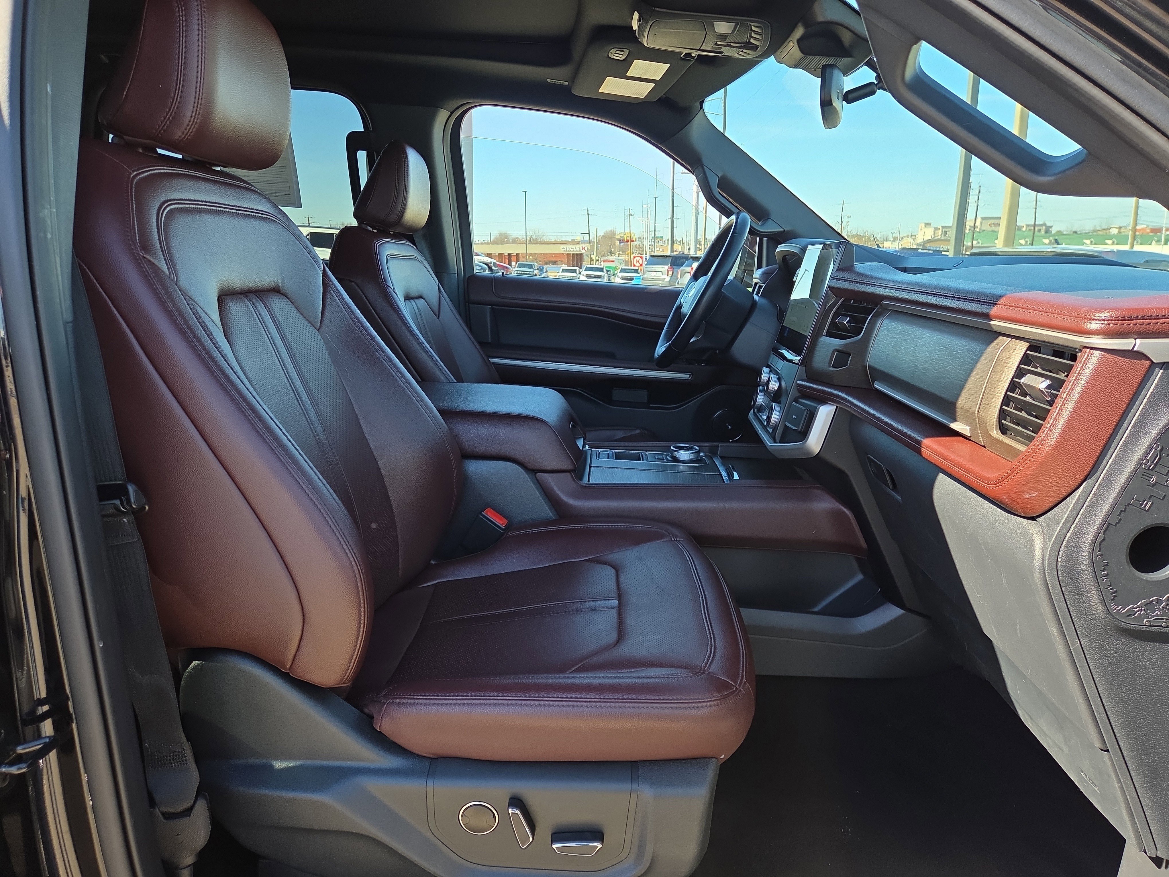 Certified 2023 Ford Expedition Limited image 16